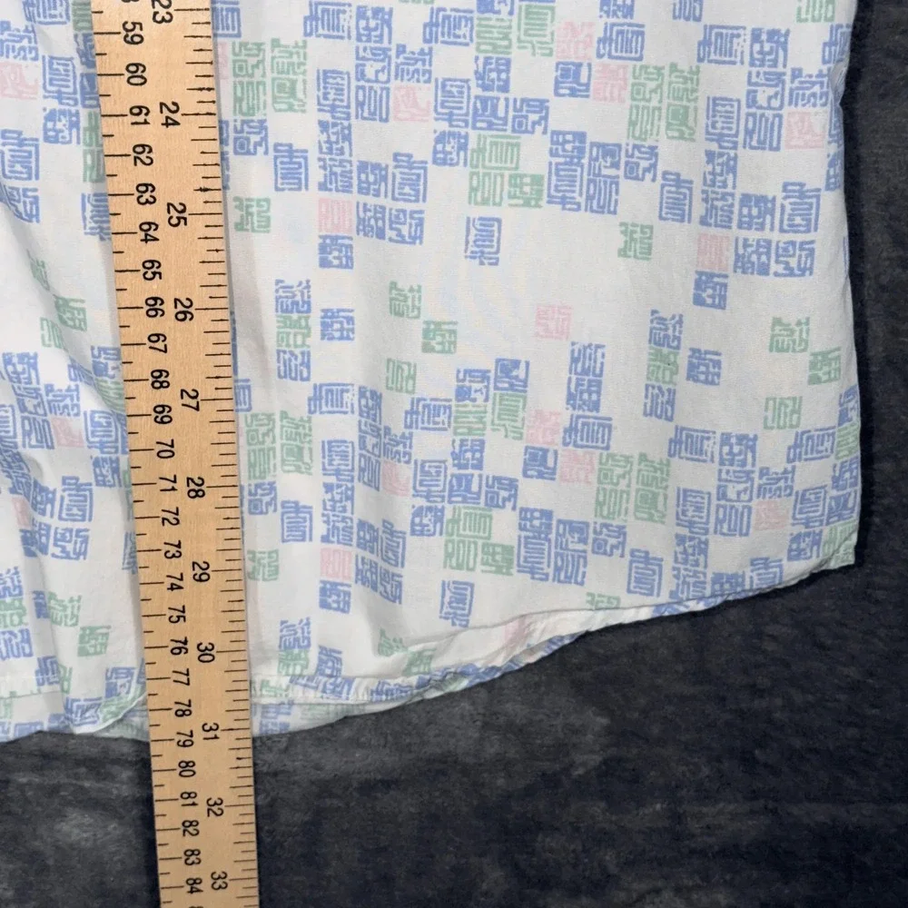 Rocawear Mens Button Up Shirt L White Short Sleeve Geometric Print Cotton - Picture 4 of 9